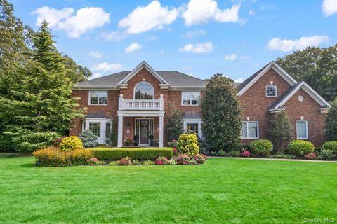 Photo of 87 Mayfair Road, Nesconset, NY 11767 (MLS # 913039)