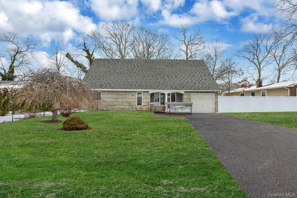 Photo of 47 Holiday Boulevard, Center Moriches, NY 11934 (MLS # 963037)