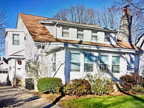 11 Walnut Avenue Pelham NY 10803