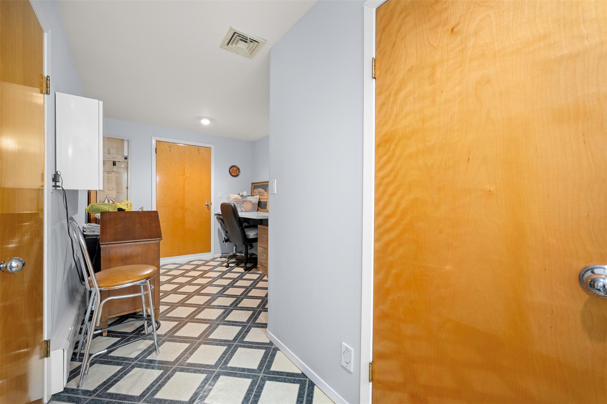 70 Monterey Drive, Manhasset Hills, New York image 23