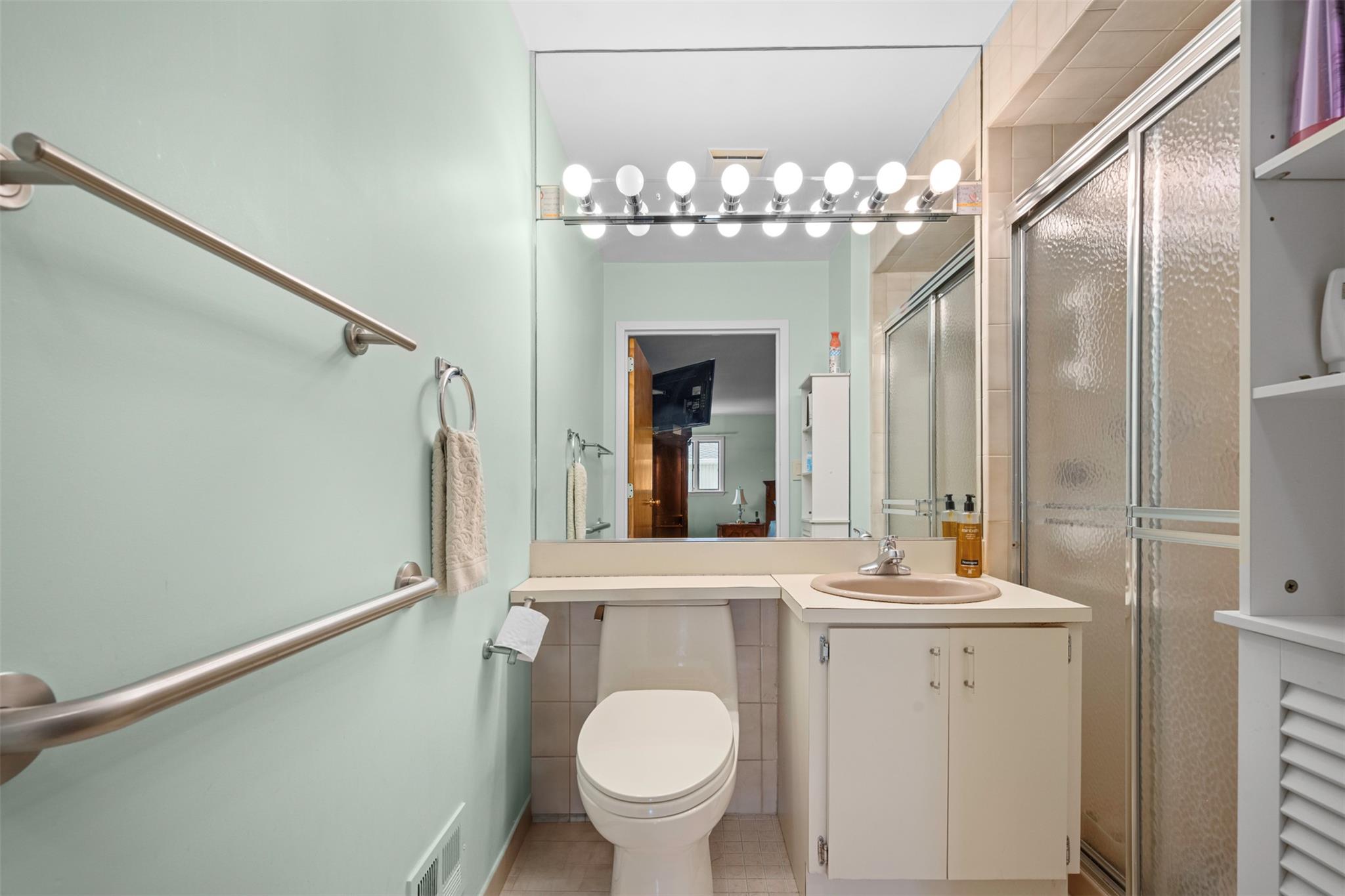 70 Monterey Drive, Manhasset Hills, New York image 14