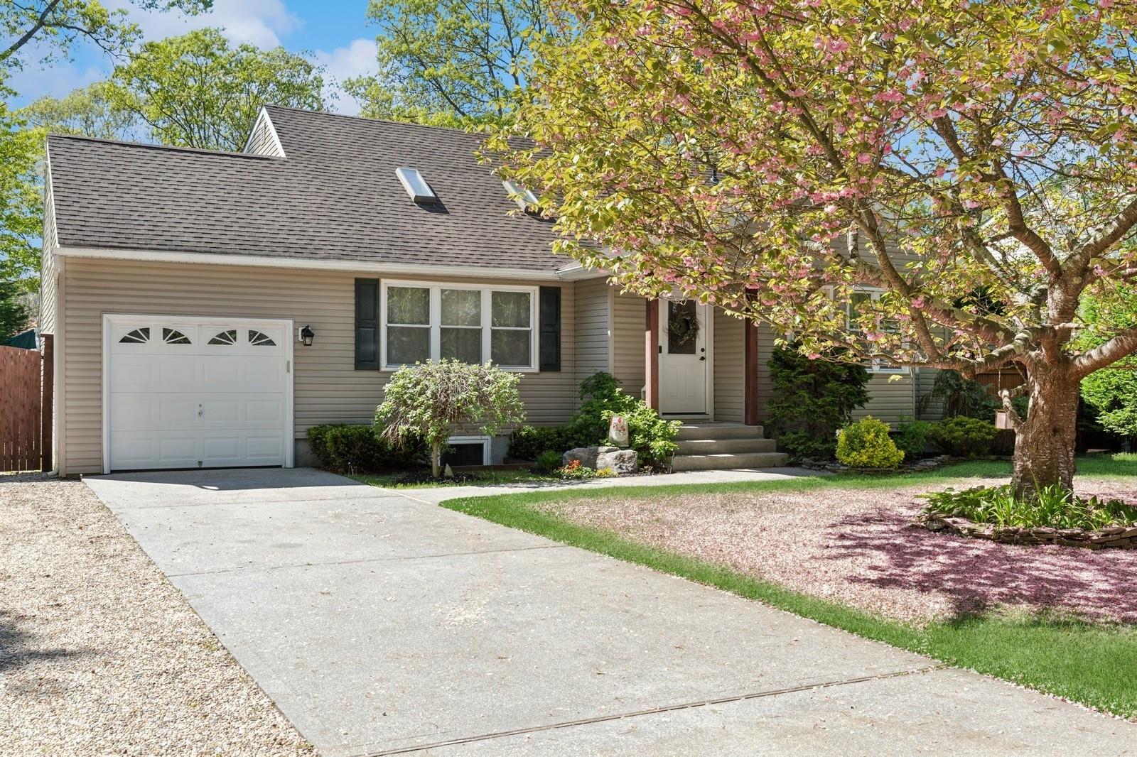 176 Church Drive, Mastic Beach, New York image 31