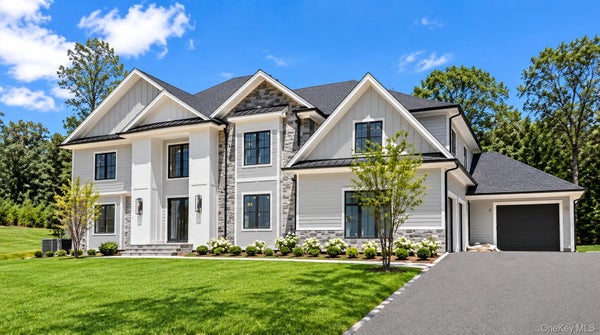 7 SMITH LN, SAINT JAMES, NY 11780 - Image 654687d42cac5bb283cd05ab89b6fab4/10358174