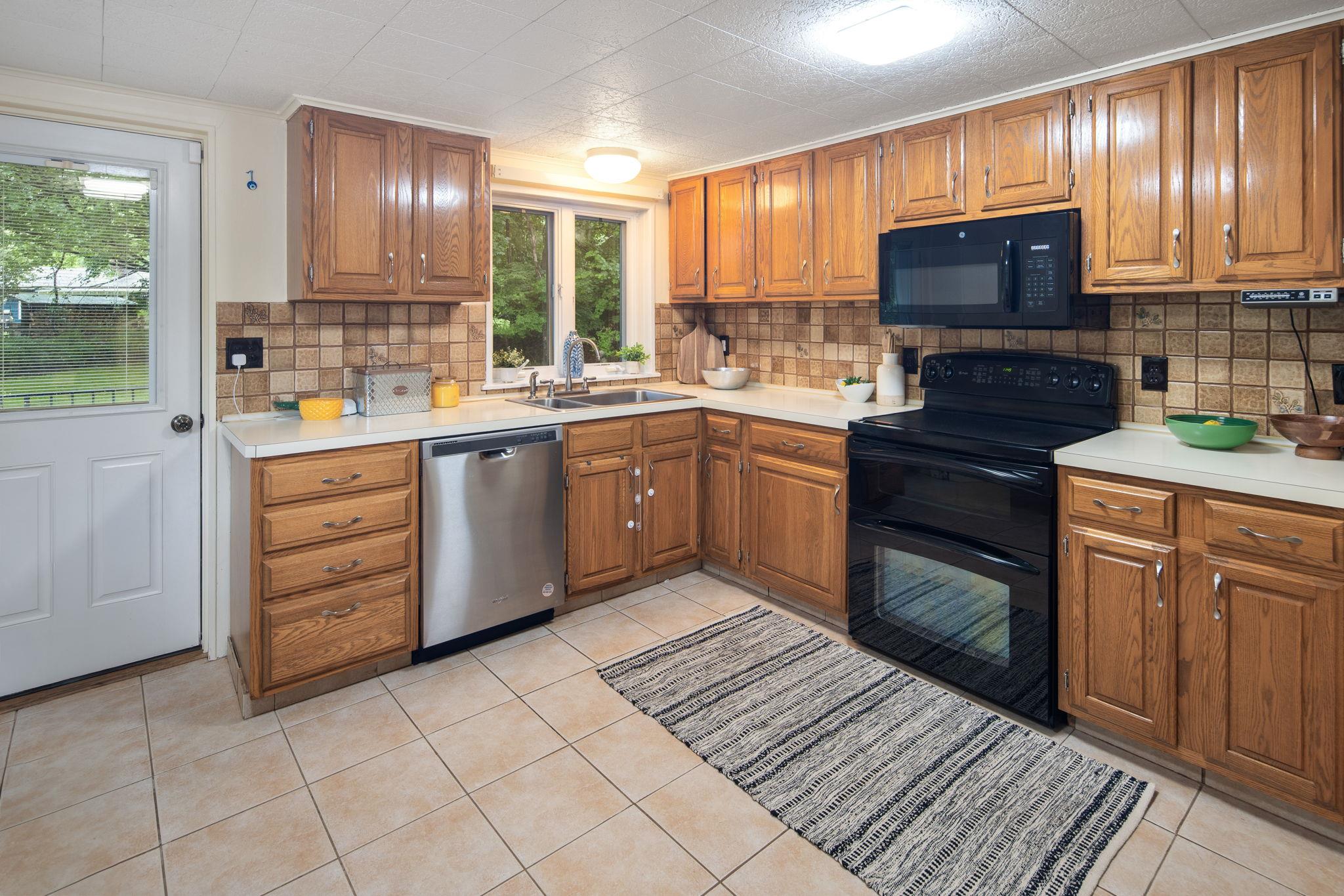 15 Riverview Farm Road, Ossining, New York image 9