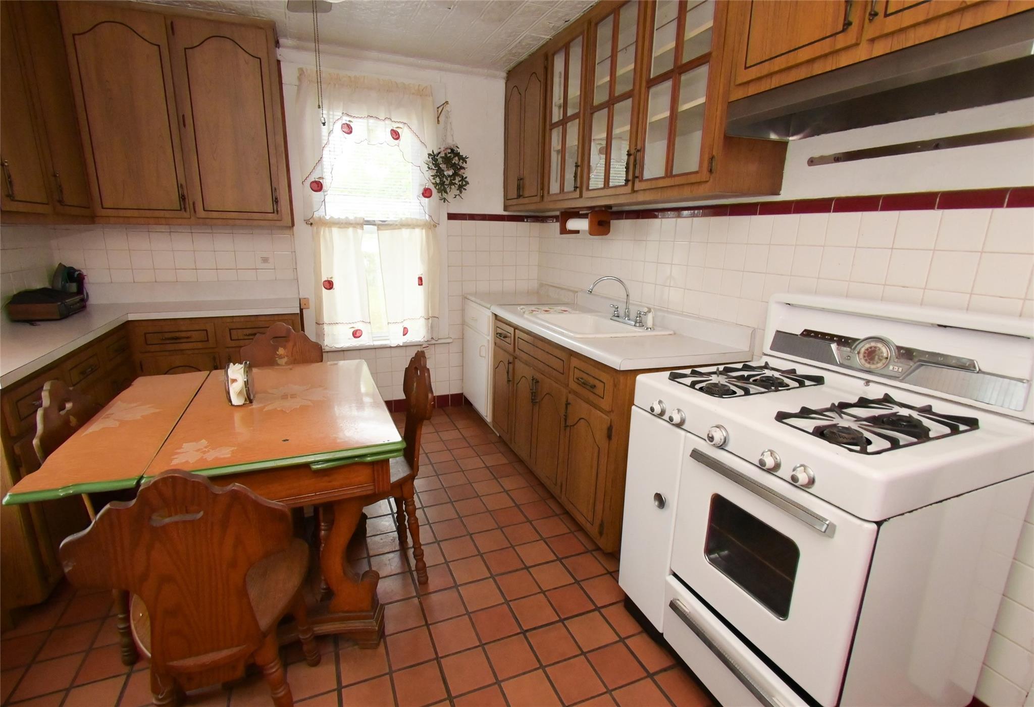 1410 136th Street, College Point, New York image 8