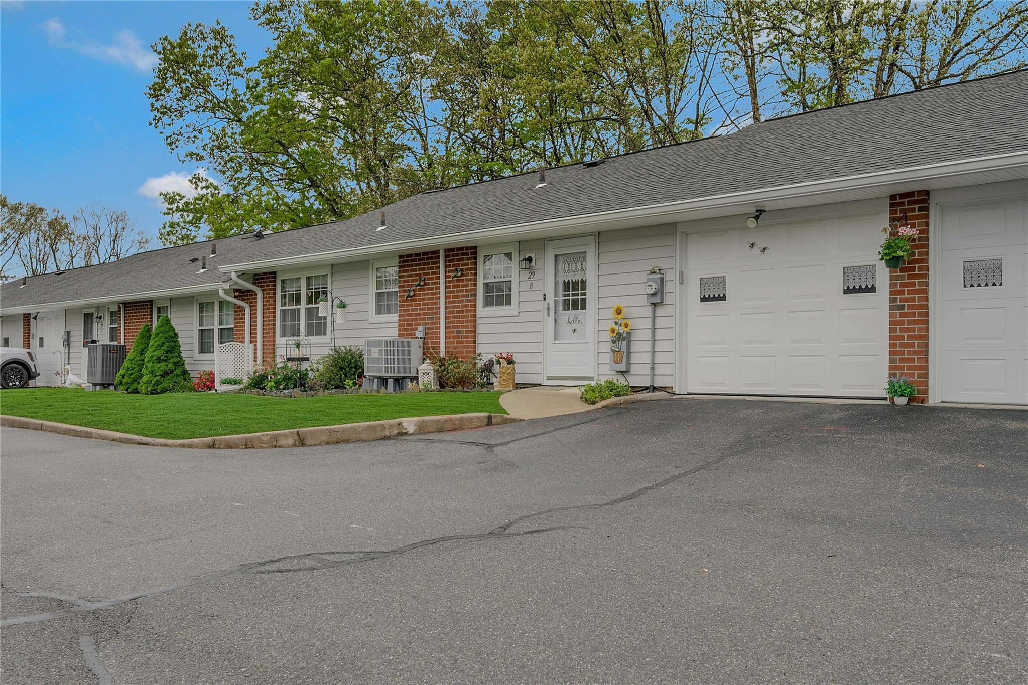 29 Trent Court #B, Ridge, New York image 1