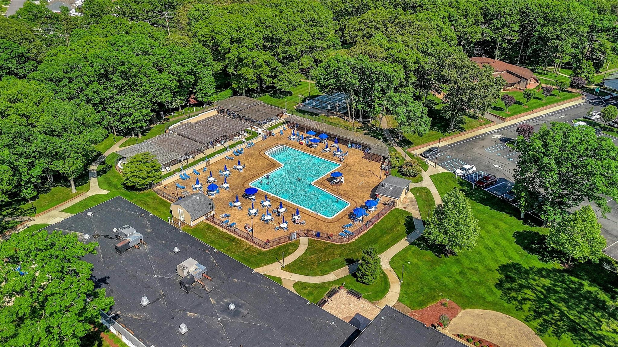 29 Trent Court #B, Ridge, New York image 39
