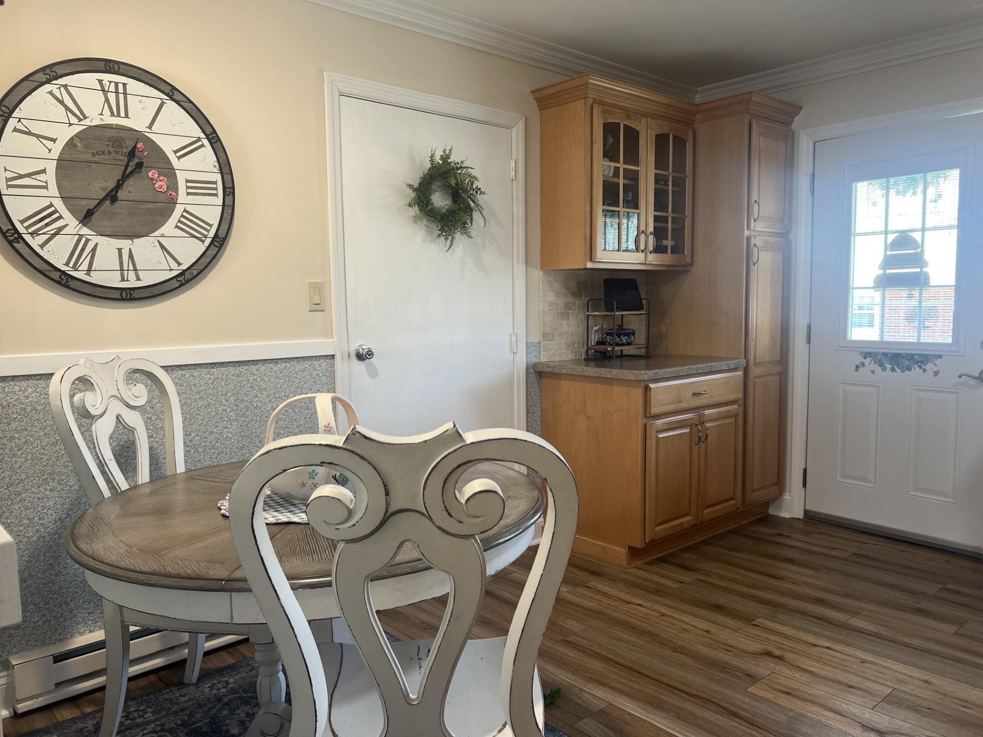 29 Trent Court #B, Ridge, New York image 4