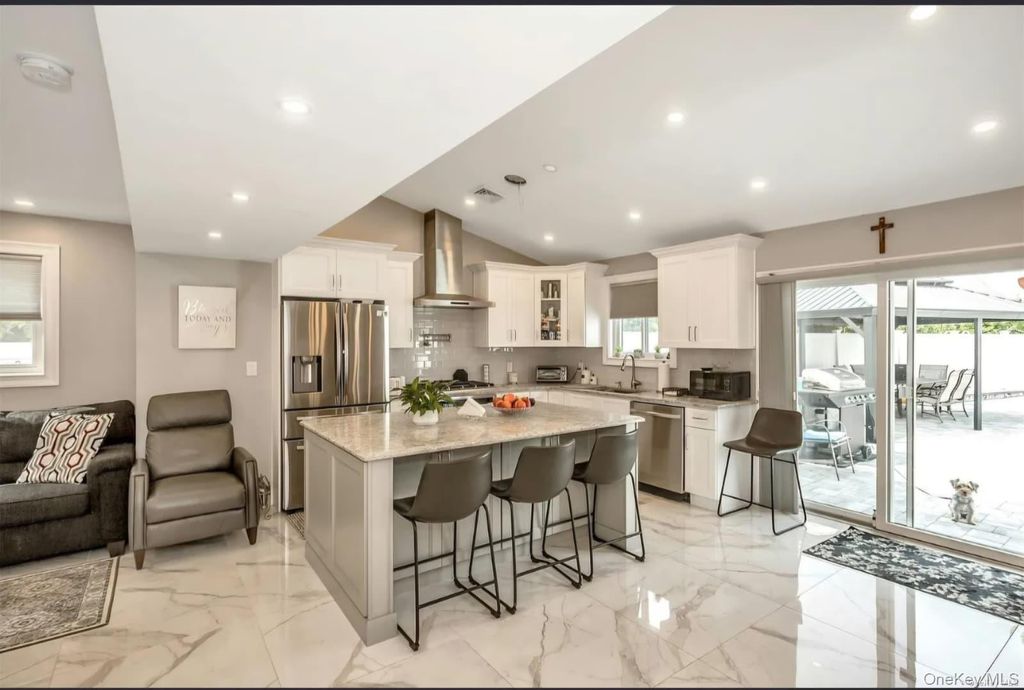 Photo of 3012 Mandalay Beach Road, Wantagh, NY 11793 (MLS # 960352)