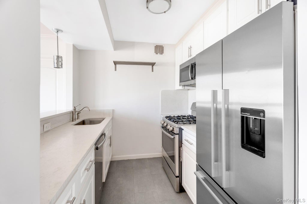 Photo of 9921 4th Avenue #2H, Brooklyn, NY 11209 (MLS # 1046084)