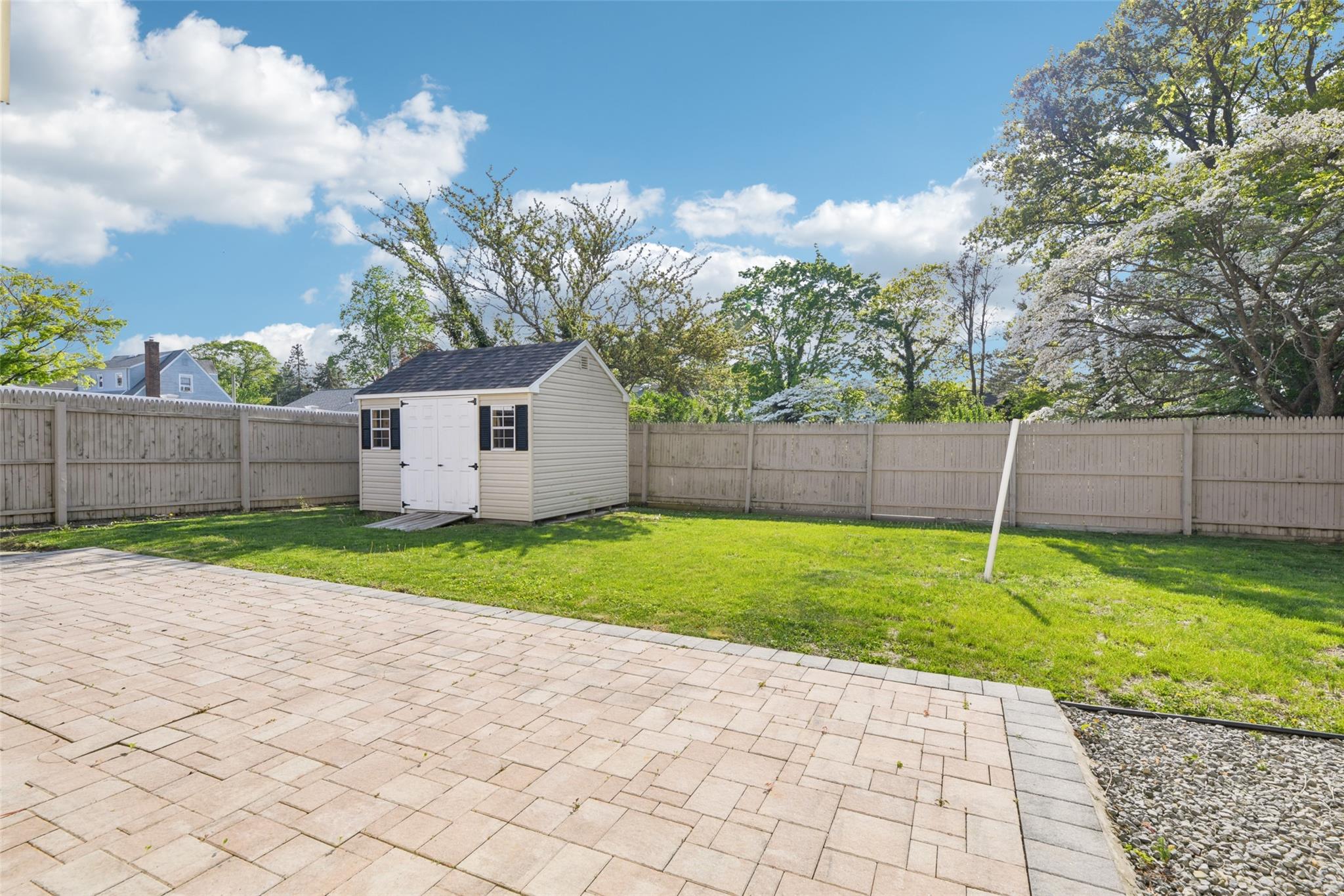 7 Avenue B, Locust Valley, New York image 32