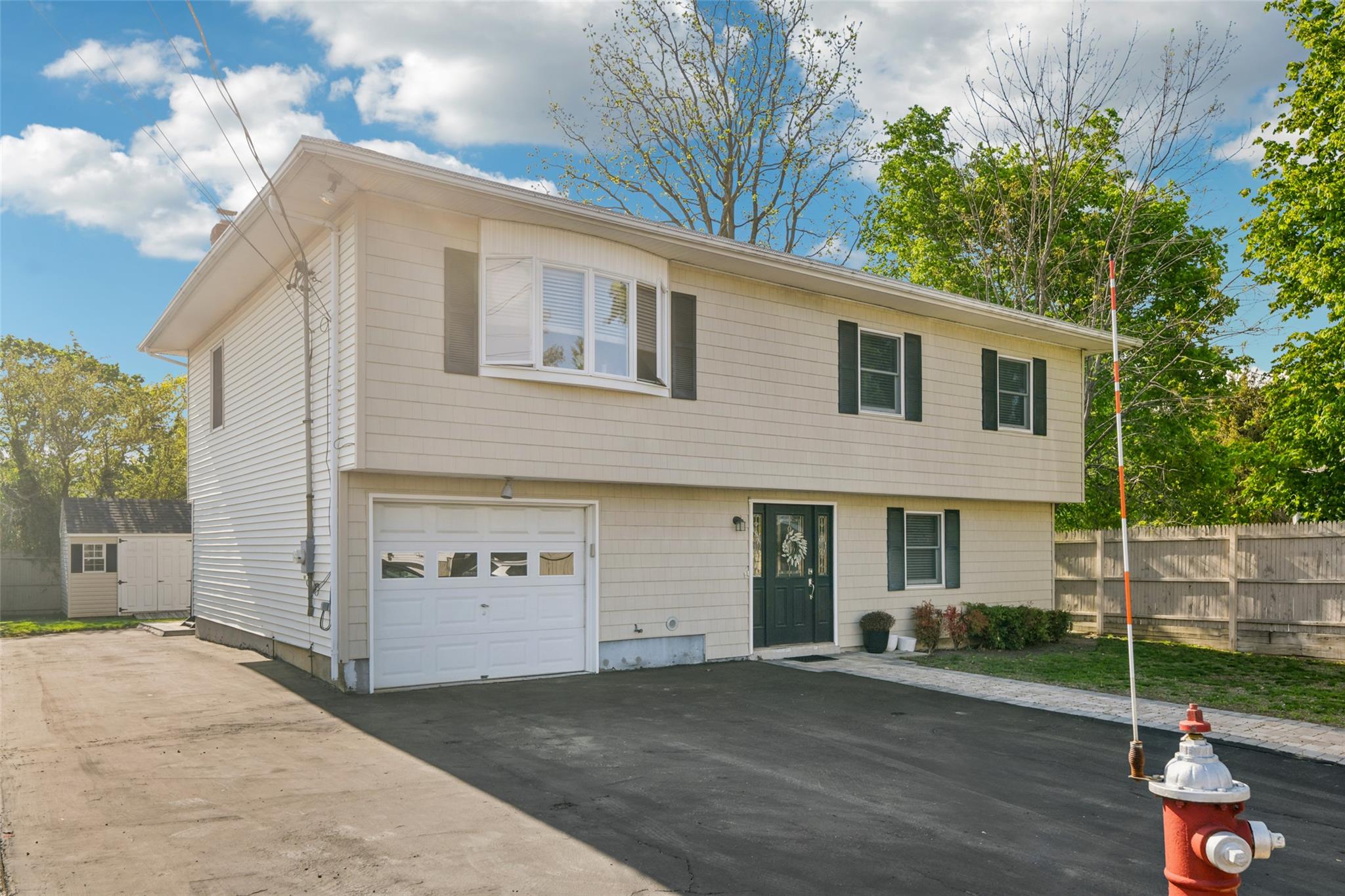 7 Avenue B, Locust Valley, New York image 2