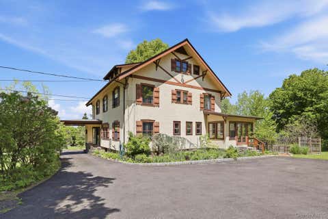 Homes For Sale - 8 Elmer Galloway Road<br/> Katonah, NY 10536