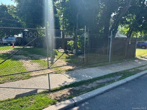 Photo for 300 Brook Avenue