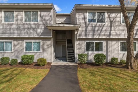 Photo of 148 Flintlock Way #D, Yorktown Heights, NY 10598 (MLS # 927464)