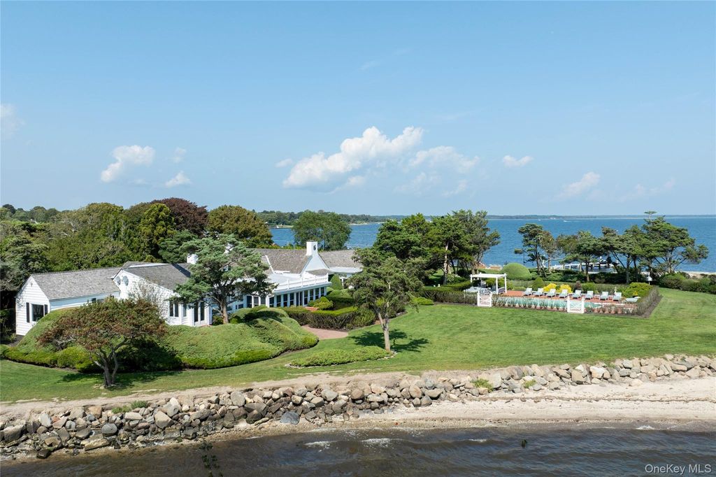 Photo of 16 Point Road, Bellport Village, NY 11713 (MLS # 979475)