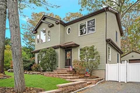 Photo of 8 Margaret Avenue, Nesconset, NY 11767 (MLS # 932677)