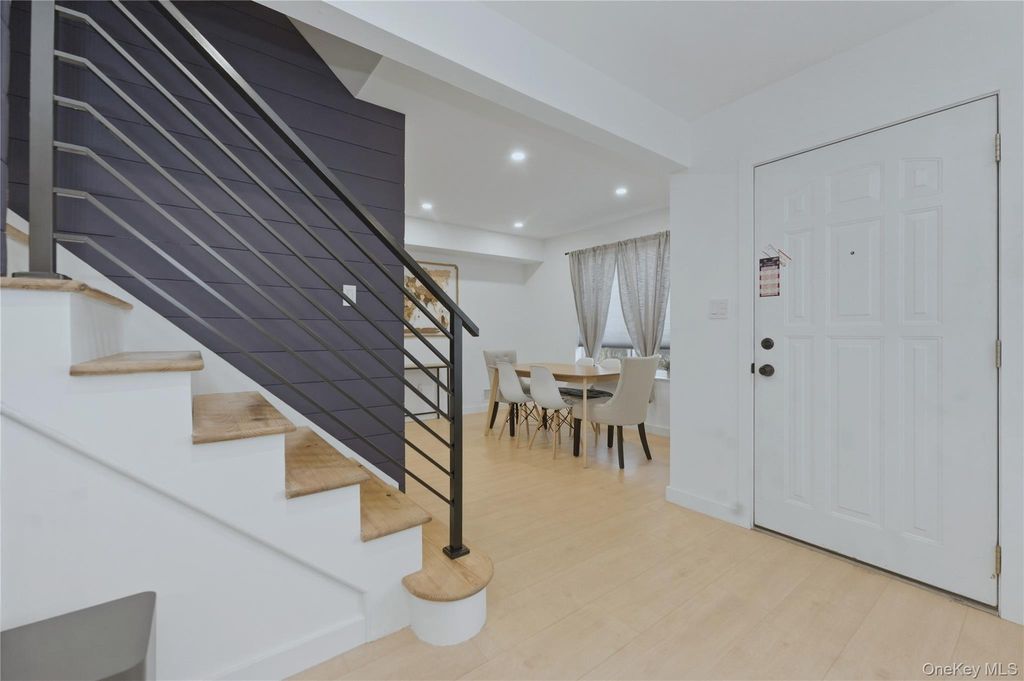 Photo of 81 Alhambra Drive, Oceanside, NY 11572 (MLS # 965649)