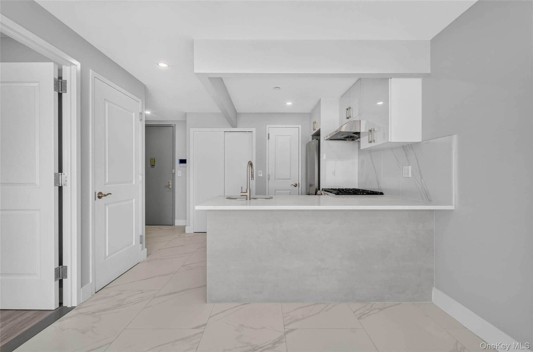 643 5th Avenue 4A