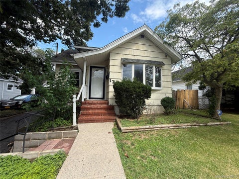 Homes For Rent - 175 S Brookside Avenue<br/> Nassau County, Freeport, NY 11520