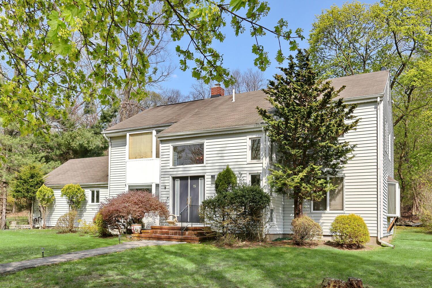 8 Hillel Court