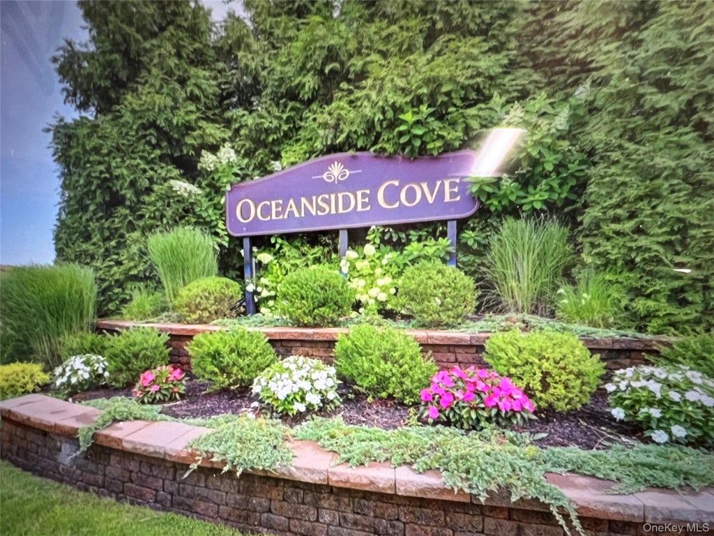 Photo of 100 Daly Boulevard #1406, Oceanside, NY 11572 (MLS # 1046537)