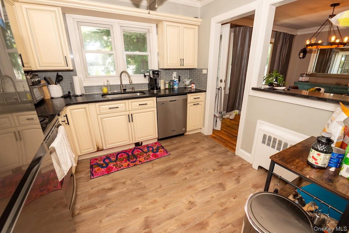 23 Martin Road S