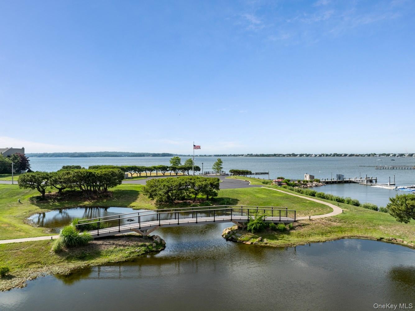 15 Harbour Point Drive