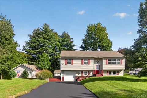 Homes For Sale - 2 Linden Drive<br/> Newburgh, NY 12550
