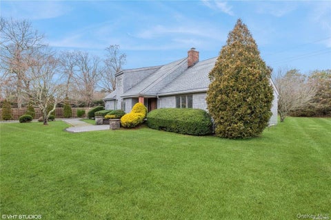 Photo of 4 Box Tree Road, East Quogue, NY 11942 (MLS # 1029328)