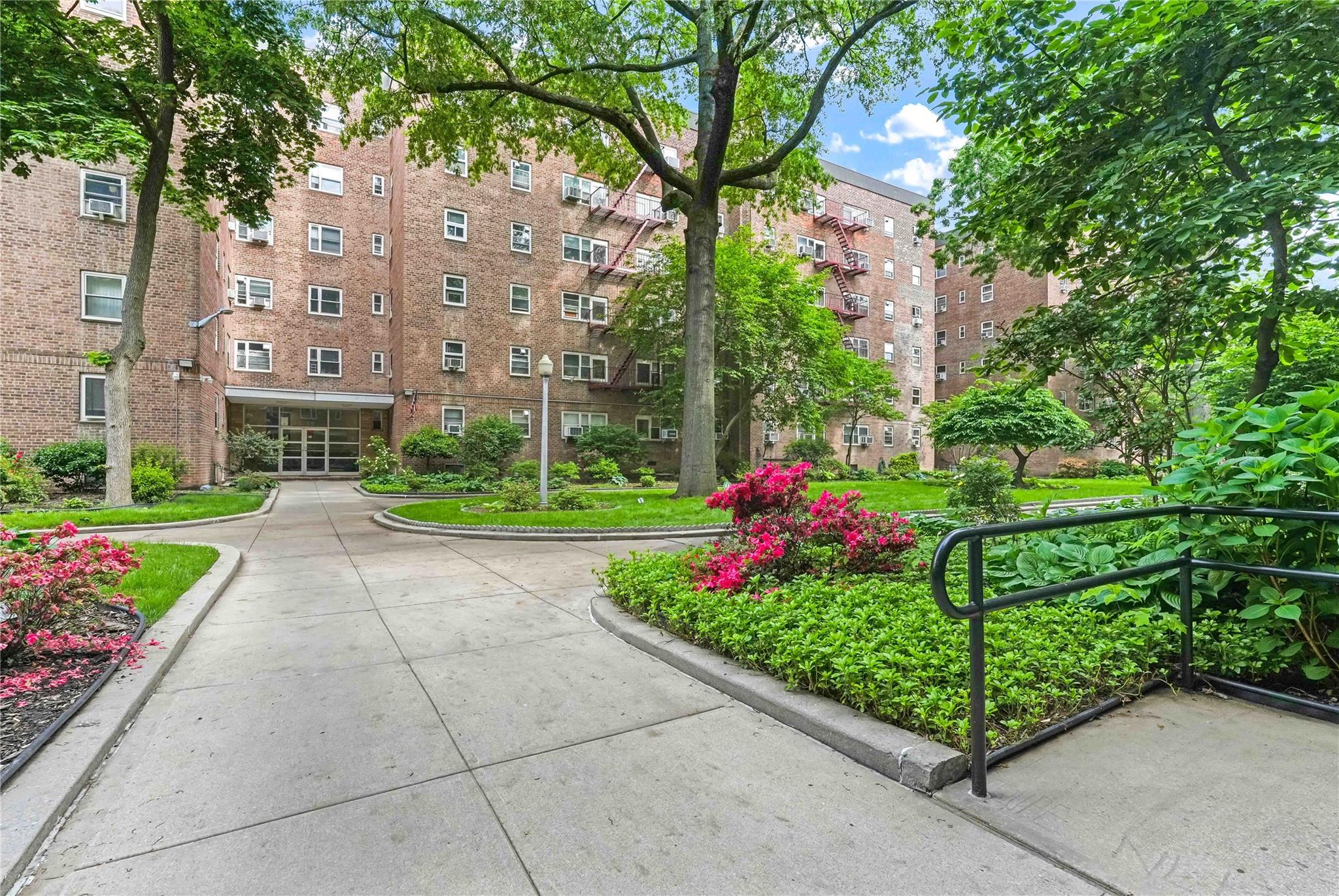 44-69 Kissena Boulevard #4, Flushing, New York image 18