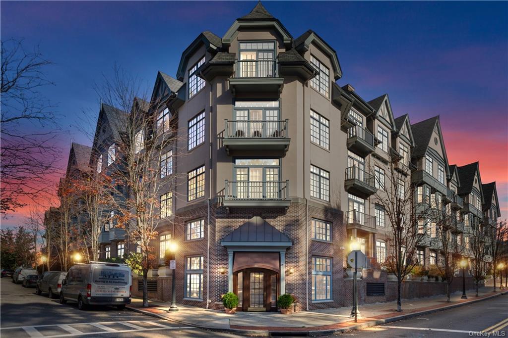Rental Property at First Street 406, Pelham, New York - Bedrooms: 2 
Bathrooms: 2 
Rooms: 5  - $7,500 MO.