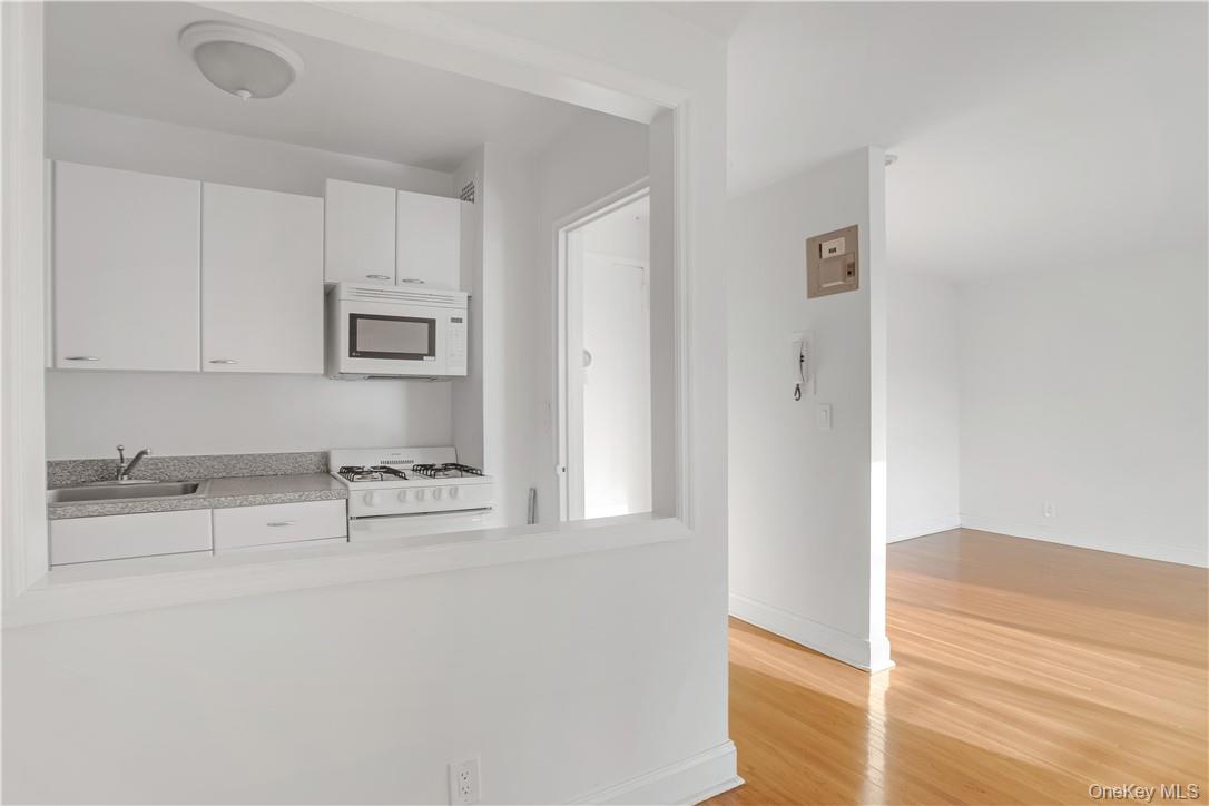 411 Bronx River Road 7C
