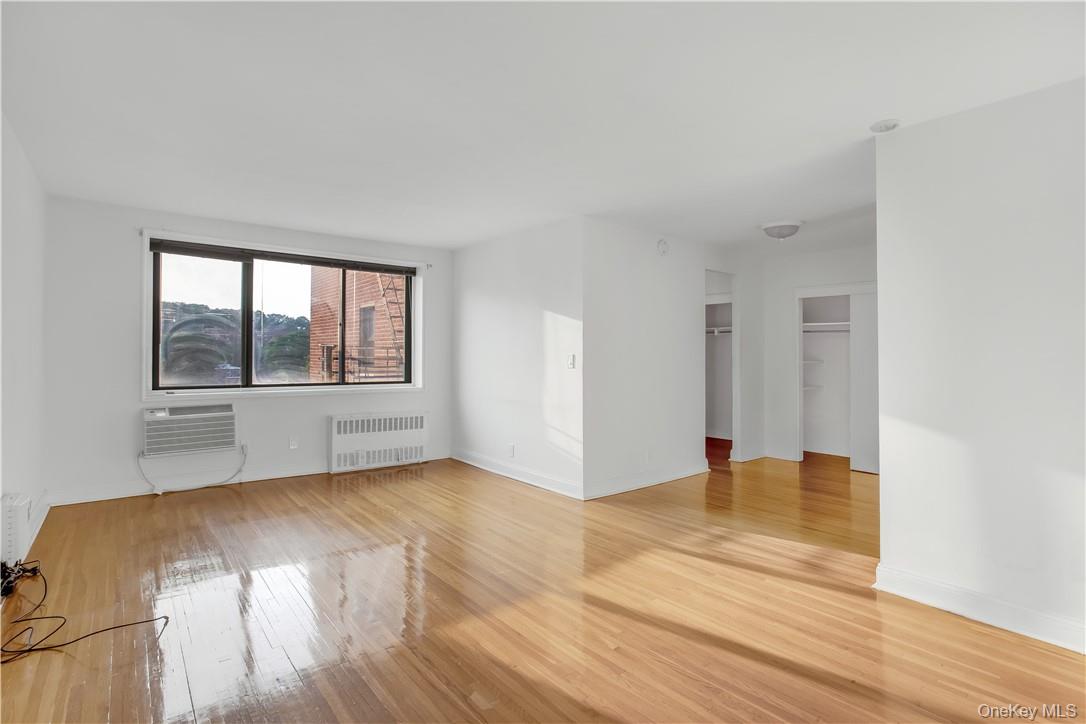 411 Bronx River Road 7C