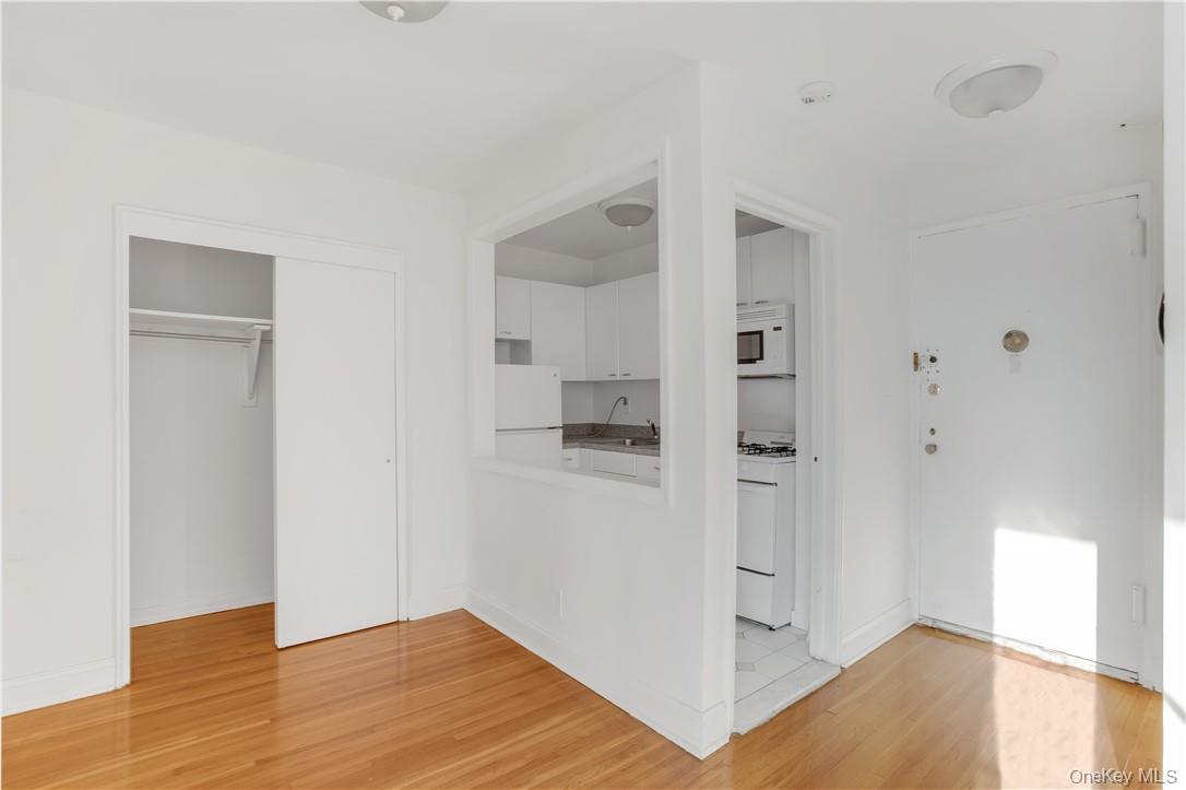 411 Bronx River Road 7C