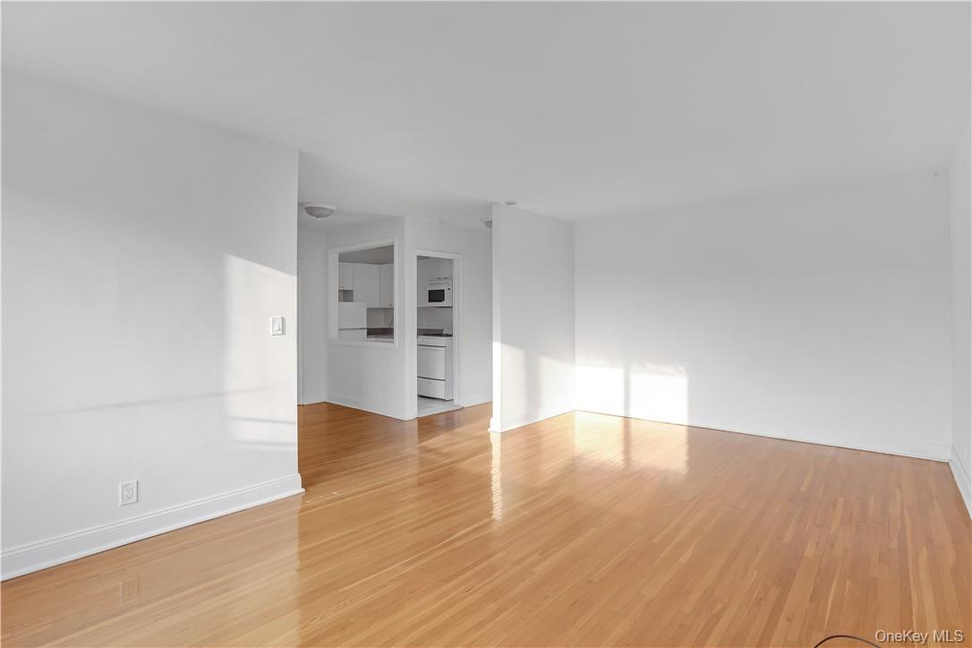 411 Bronx River Road 7C