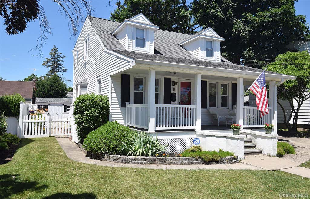 Photo of 88 East Street, Hicksville, NY 11801 (MLS # 1015699)