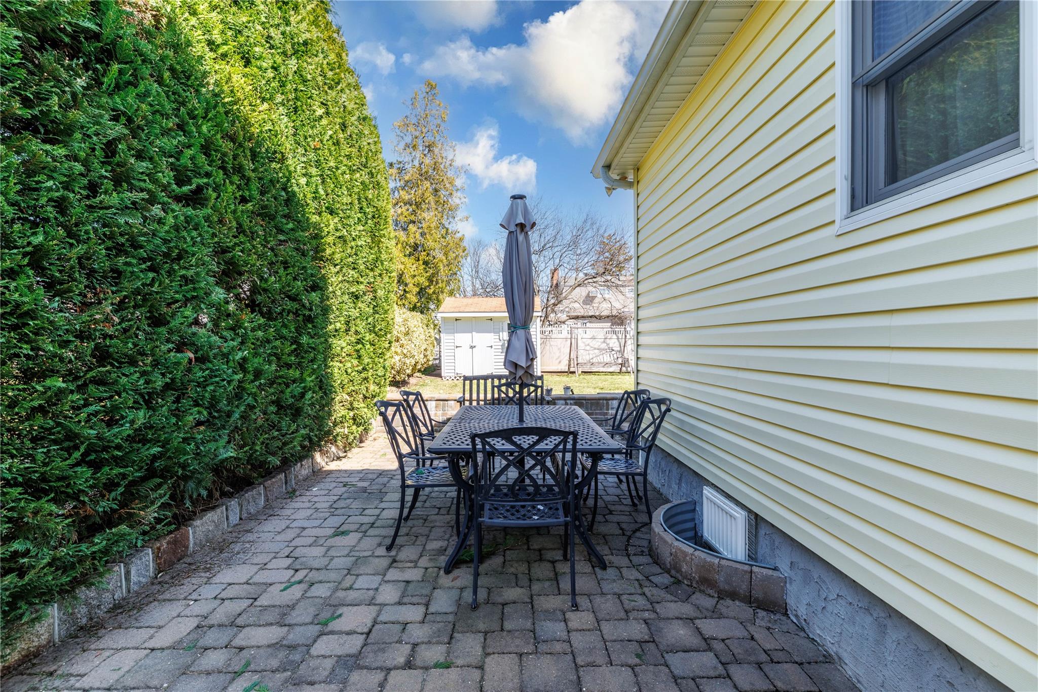18 Bretton Road, New Hyde Park, New York image 26