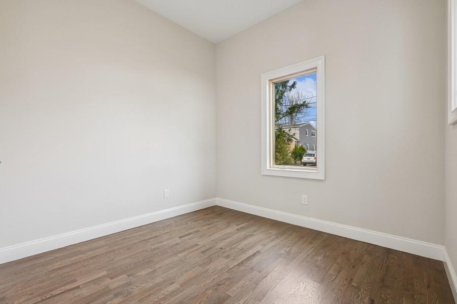 148 S 5th Street, Lindenhurst, New York image 21