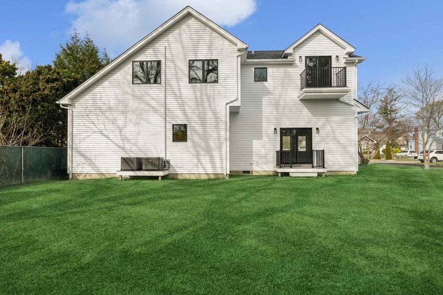 148 S 5th Street, Lindenhurst, New York image 46