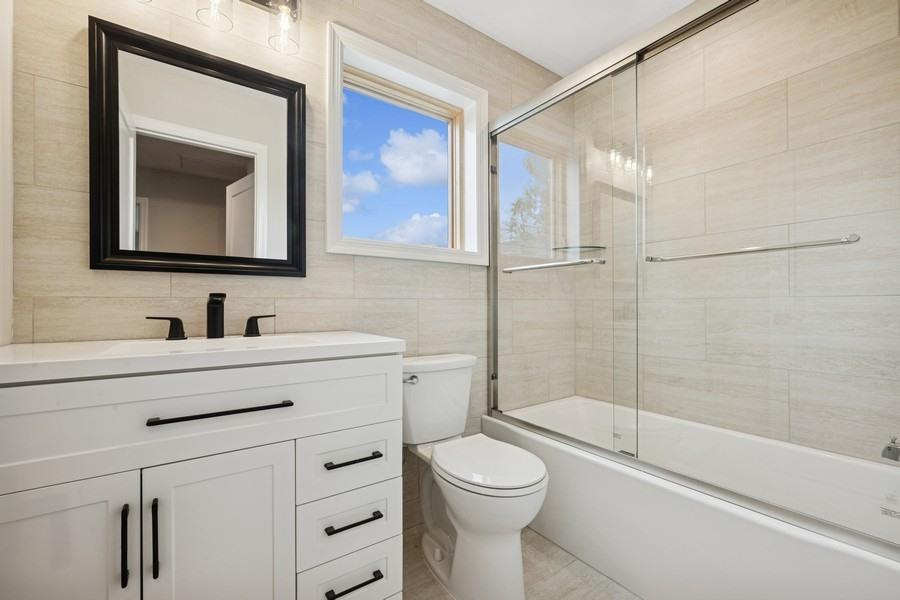 148 S 5th Street, Lindenhurst, New York image 37