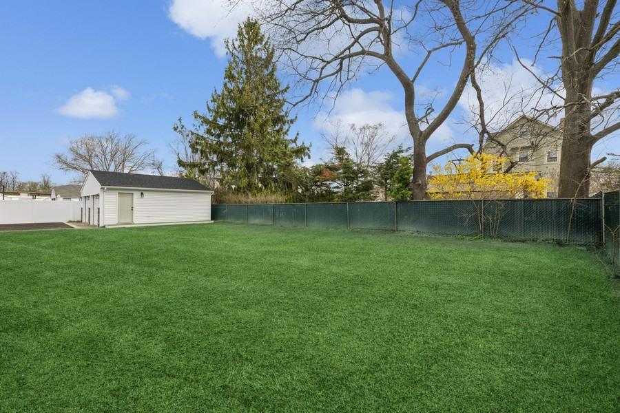 148 S 5th Street, Lindenhurst, New York image 44