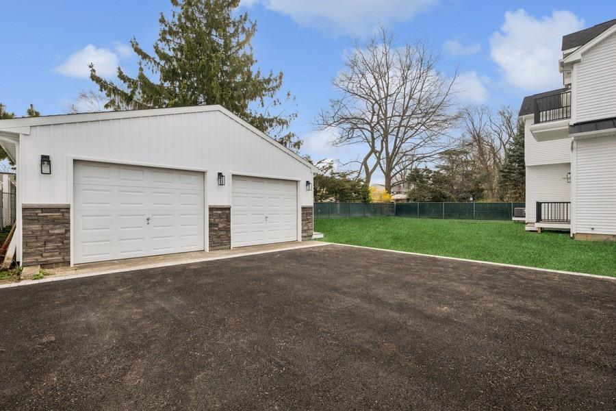 148 S 5th Street, Lindenhurst, New York image 43