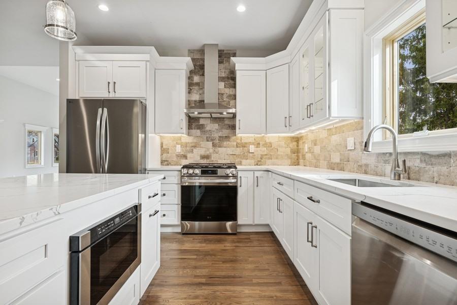 148 S 5th Street, Lindenhurst, New York image 12