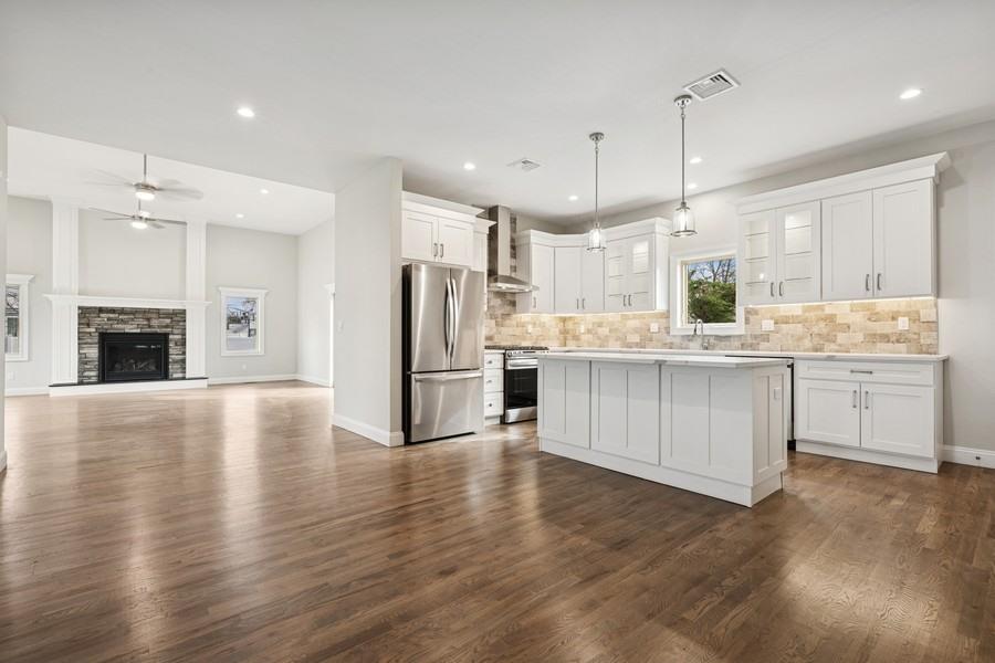 148 S 5th Street, Lindenhurst, New York image 10