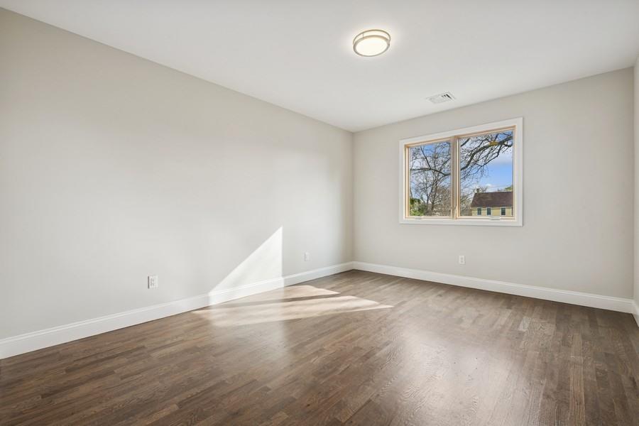 148 S 5th Street, Lindenhurst, New York image 33