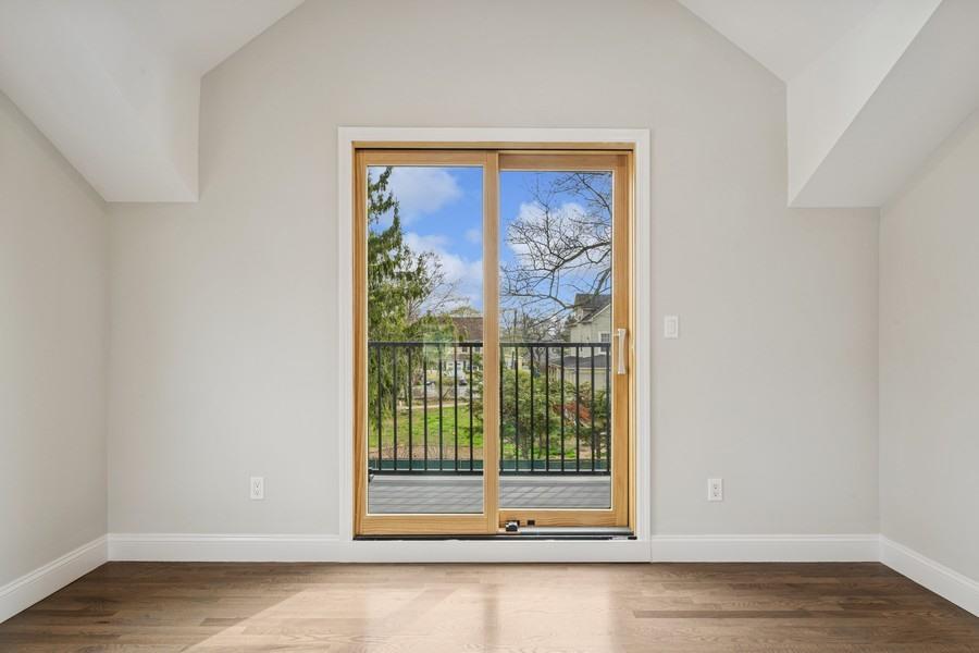 148 S 5th Street, Lindenhurst, New York image 28