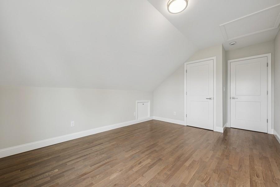 148 S 5th Street, Lindenhurst, New York image 32