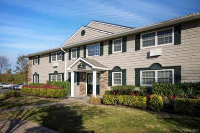 1750 W Main Street C08 Riverhead NY 11901