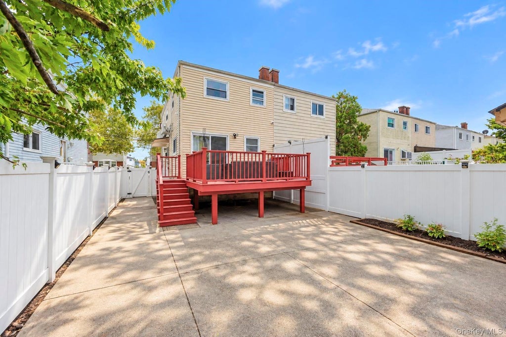 Photo of 24939 148th Road, Rosedale, NY 11422 (MLS # 1063310)